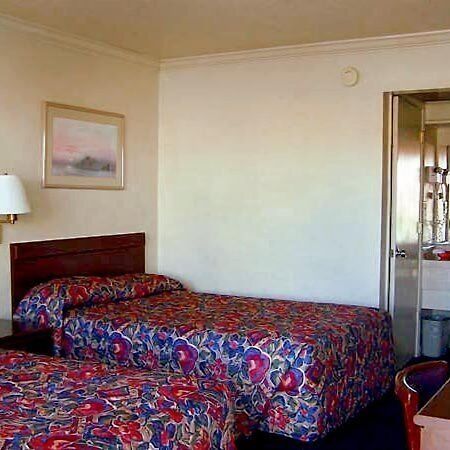 Economy Inn Monterey Seaside Exterior foto
