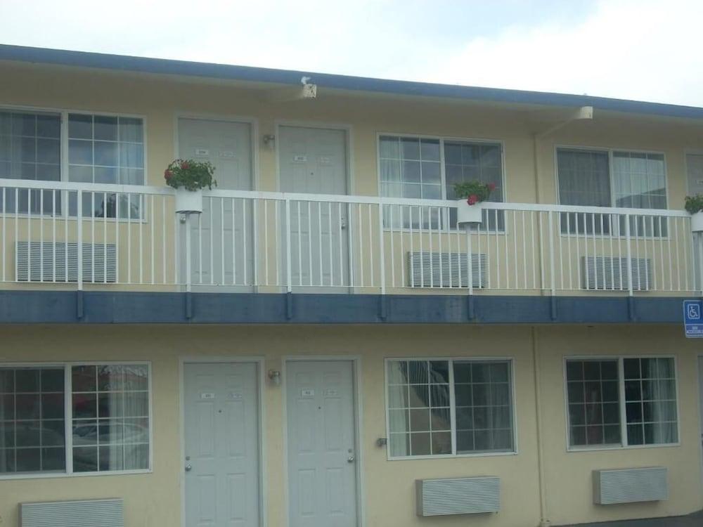 Economy Inn Monterey Seaside Exterior foto
